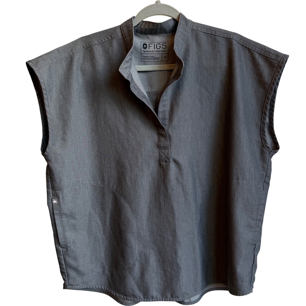 FIGS Rafaela Oversized Scrub Top Women's M Graphite Technical Collection Pockets